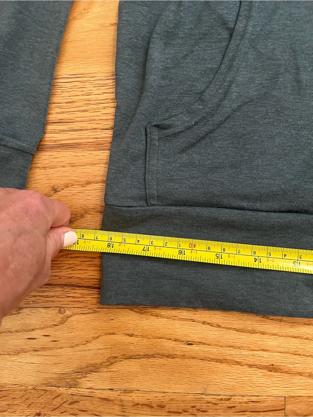 Vuori Halo Essential Full Zip Hoodie in dark heathered green/charcoal green - Picture 4 of 4
